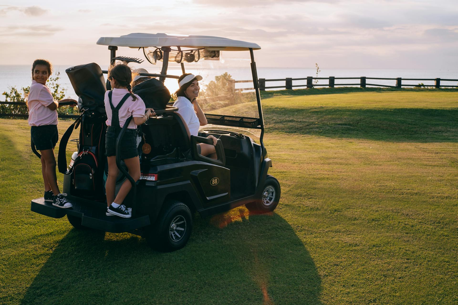 Maximizing Your Game: How to Choose the Best Golf Cart Rental for Your Next Golfing Adventure