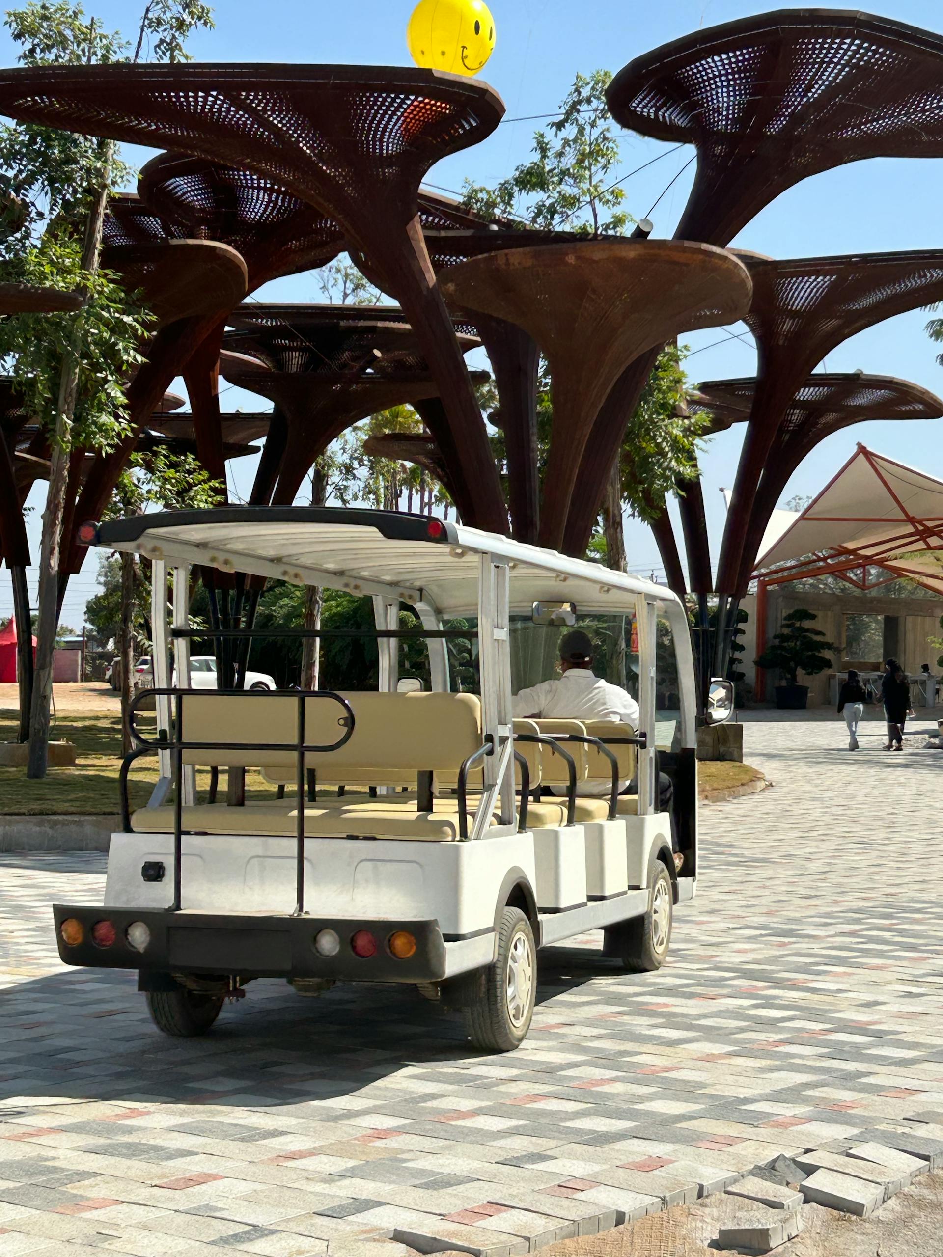 Embracing the Future: The Impact of Self-Driving Golf Cart Rentals on the Tourism Industry