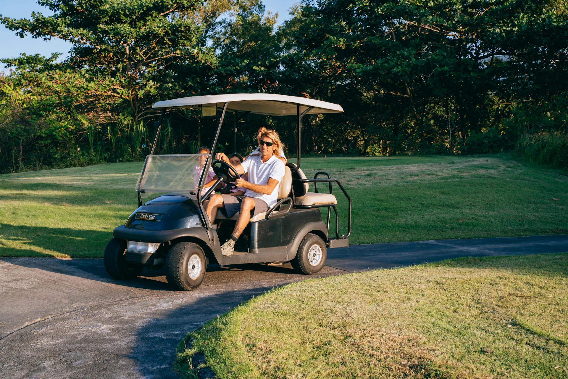 Unexpected Benefits of Golf Cart Rentals in Eco-Friendly Transportation