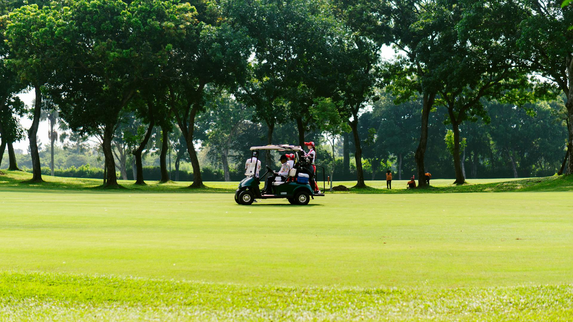 Unlocking Financial Savings with the Money Benefits of Golf Cart Rentals for Modern Consumers